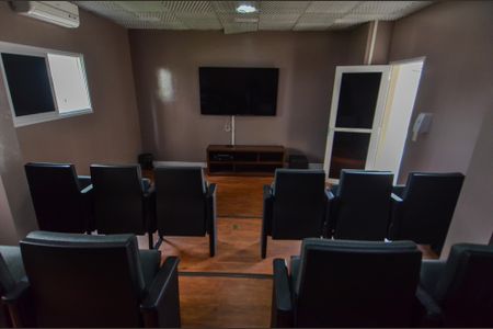 Apartamento para alugar com 115m², 3 quartos e 2 vagas Apartamento para alugar com 115m², 3 quartos e 2 vagasCinema