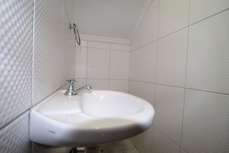 Casa à venda com 169m², 3 quartos e 5 vagasBanheiro de Serviço