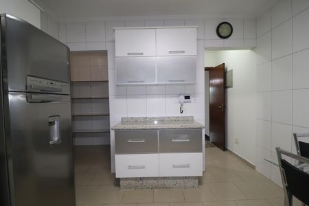 Casa à venda com 169m², 3 quartos e 5 vagasCozinha