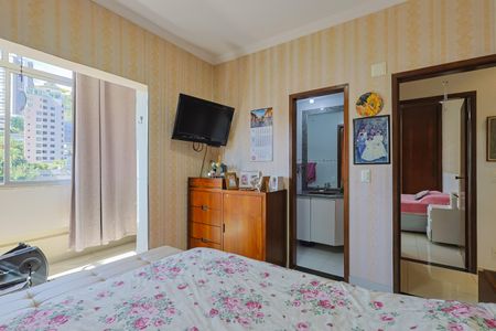 Apartamento à venda com 118m², 3 quartos e 1 vaga Apartamento à venda com 118m², 3 quartos e 1 vagaSuíte