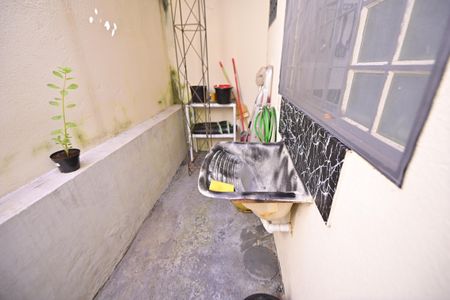 Casa para alugar com 45m², 1 quarto e 1 vaga Casa para alugar com 45m², 1 quarto e 1 vagaBanheiro