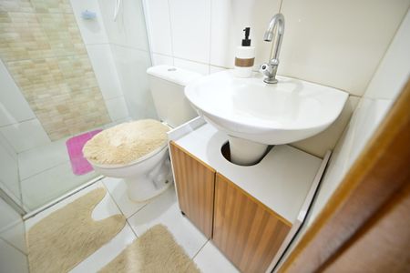 Casa para alugar com 45m², 1 quarto e 1 vaga Casa para alugar com 45m², 1 quarto e 1 vagaBanheiro