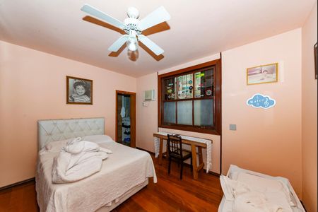 Casa para alugar com 2000m², 4 quartos e 4 vagas Casa para alugar com 2000m², 4 quartos e 4 vagasSuíte 3