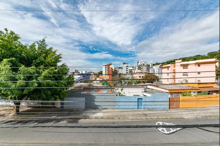 Casa para alugar com 2000m², 4 quartos e 4 vagas Casa para alugar com 2000m², 4 quartos e 4 vagasVaranda da Sala