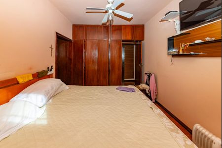 Casa para alugar com 2000m², 4 quartos e 4 vagas Casa para alugar com 2000m², 4 quartos e 4 vagasSuíte 1