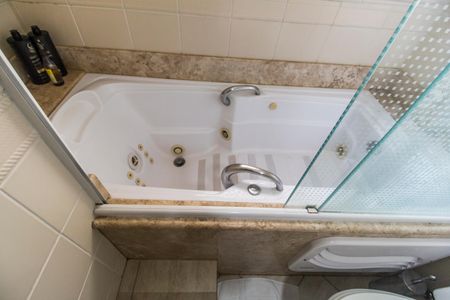 Apartamento à venda com 139m², 3 quartos e 2 vagasBanheiro da Suíte 1