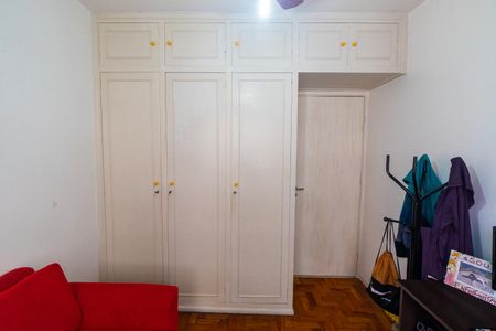 Apartamento à venda com 65m², 2 quartos e 1 vagaQuarto - Armários