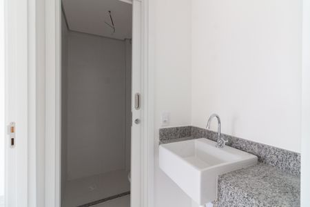 Apartamento à venda com 33m², 1 quarto e sem vaga Apartamento à venda com 33m², 1 quarto e sem vagaBanheiro Social