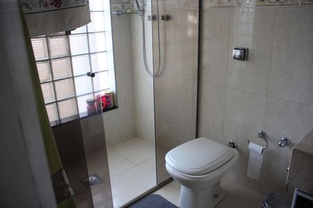 Casa à venda com 540m², 4 quartos e 8 vagasSuite Quarto 3