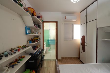 Casa à venda com 170m², 3 quartos e 4 vagasQuarto 2 - Suíte