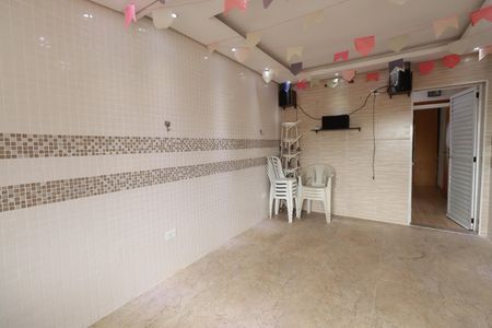 Casa à venda com 170m², 3 quartos e 4 vagasTerraço