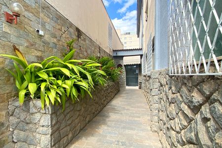 Apartamento à venda com 104m², 3 quartos e 1 vaga Apartamento à venda com 104m², 3 quartos e 1 vagaEntrada