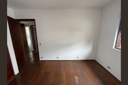 Casa à venda com 222m², 4 quartos e 3 vagas Casa à venda com 222m², 4 quartos e 3 vagasQuarto 2