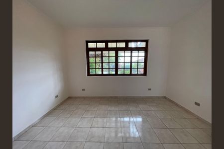 Casa à venda com 222m², 4 quartos e 3 vagas Casa à venda com 222m², 4 quartos e 3 vagasSala 2