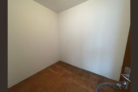 Casa à venda com 222m², 4 quartos e 3 vagas Casa à venda com 222m², 4 quartos e 3 vagasQuarto de Serviço