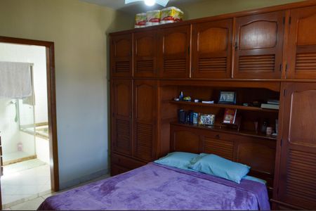 Casa à venda com 165m², 4 quartos e 2 vagasSuíte 1