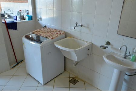 Casa à venda com 165m², 4 quartos e 2 vagasÁrea de Serviço