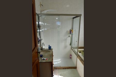 Casa à venda com 165m², 4 quartos e 2 vagasBanheiro da Suíte 1