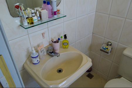 Casa à venda com 165m², 4 quartos e 2 vagasBanheiro da Suíte 2