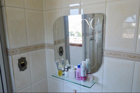 Casa à venda com 165m², 4 quartos e 2 vagasBanheiro da Suíte 2