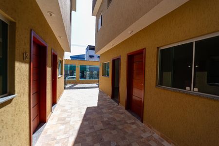 Casa de condomínio à venda com 65m², 2 quartos e 1 vagaÁrea comum