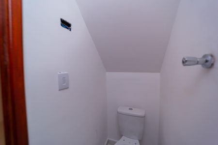 Casa de condomínio à venda com 65m², 2 quartos e 1 vagaLavabo