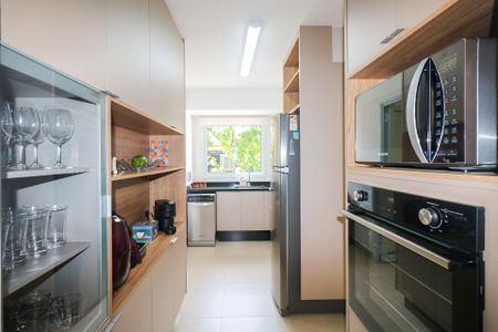 Apartamento à venda com 85m², 2 quartos e 2 vagasCozinha