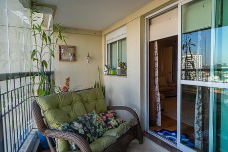 Apartamento à venda com 134m², 3 quartos e 3 vagasVaranda