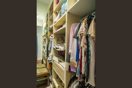 Apartamento à venda com 134m², 3 quartos e 3 vagasCloset da Suíte 3