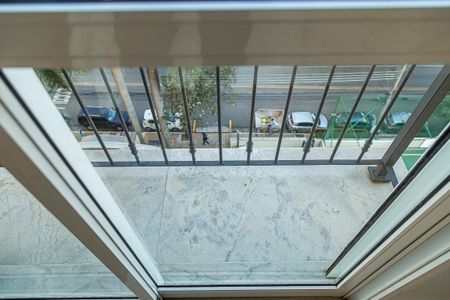 Apartamento à venda com 134m², 3 quartos e 3 vagasVaranda da Suíte 3