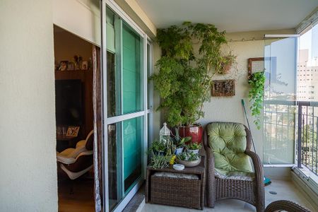 Apartamento à venda com 134m², 3 quartos e 3 vagasVaranda