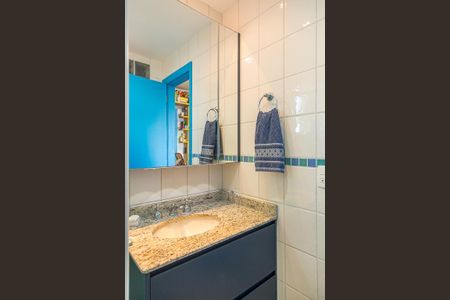 Apartamento à venda com 134m², 3 quartos e 3 vagasBanheiro da Suíte 1