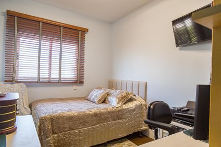 Apartamento à venda com 134m², 3 quartos e 3 vagasSuíte 1