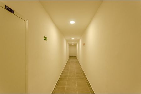 Apartamento à venda com 37m², 2 quartos e sem vagaÁrea comum