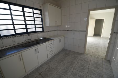 Casa à venda com 241m², 3 quartos e 1 vagaCasa 2 - Cozinha