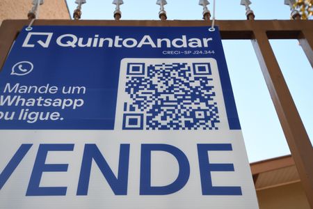Casa à venda com 241m², 3 quartos e 1 vagaPlaca QR Code