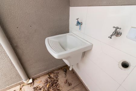 Casa de condomínio para alugar com 65m², 2 quartos e 1 vagaÁrea de Serviço