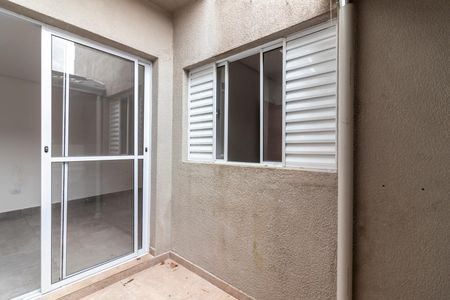 Casa de condomínio para alugar com 65m², 2 quartos e 1 vagaÁrea de Serviço