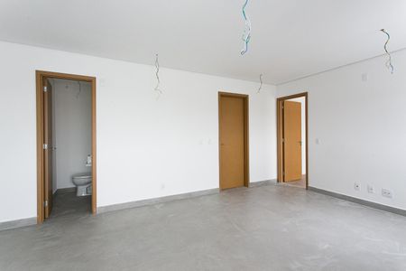 Apartamento à venda com 135m², 2 quartos e 4 vagasSala