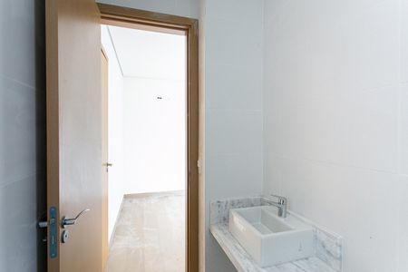 Apartamento à venda com 135m², 2 quartos e 4 vagasBanheiro da Suíte 2