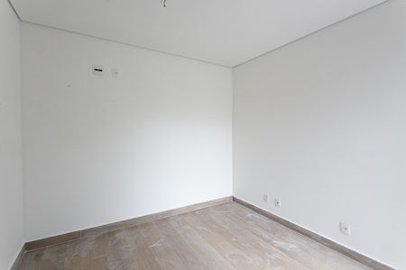 Apartamento à venda com 135m², 2 quartos e 4 vagasSuíte 2
