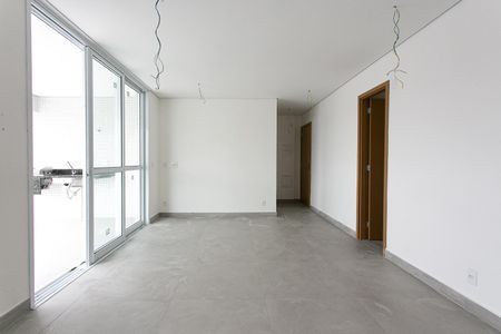 Apartamento à venda com 135m², 2 quartos e 4 vagasSala