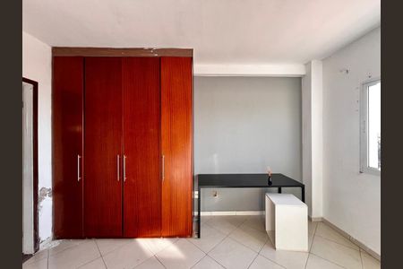 Apartamento à venda com 47m², 1 quarto e sem vagaQuarto