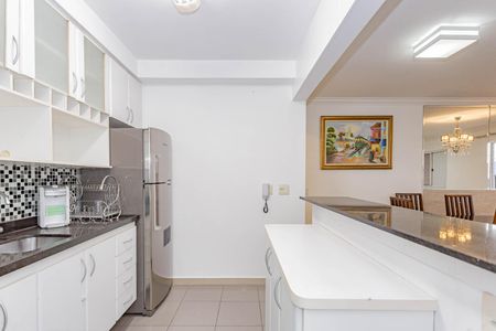 Apartamento à venda com 77m², 2 quartos e 2 vagasCozinha
