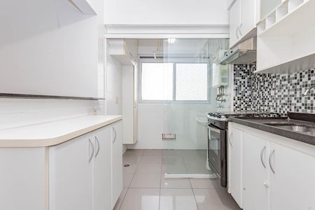 Apartamento à venda com 77m², 2 quartos e 2 vagasCozinha
