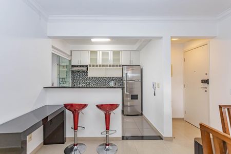 Apartamento à venda com 77m², 2 quartos e 2 vagasSala