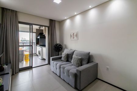 Sala de apartamento à venda com 2 quartos, 57m² em Vila Camargos, Guarulhos