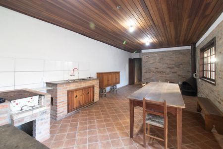 Casa à venda com 267m², 3 quartos e 5 vagas Casa à venda com 267m², 3 quartos e 5 vagasChurrasqueira