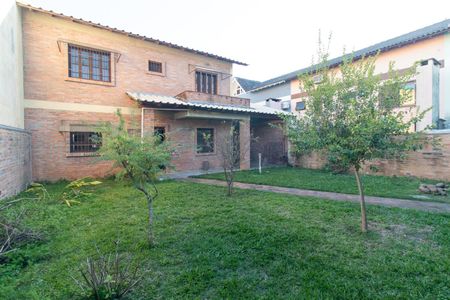 Casa à venda com 267m², 3 quartos e 5 vagas Casa à venda com 267m², 3 quartos e 5 vagasQuintal
