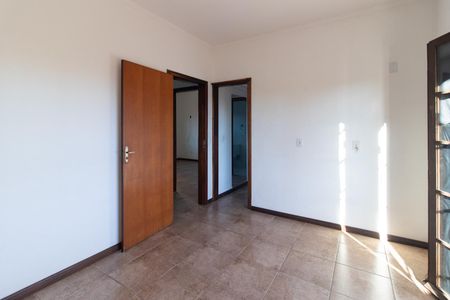 Casa à venda com 267m², 3 quartos e 5 vagas Casa à venda com 267m², 3 quartos e 5 vagasSuíte 3